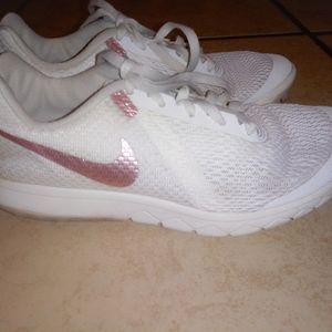 Women's Nike Flex Experience 6